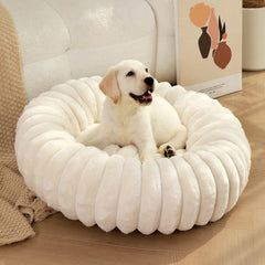 Plush Paradise Pet Bed – Where Sweet Dreams Begin!