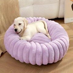 Plush Paradise Pet Bed – Where Sweet Dreams Begin!