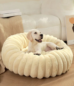 Plush Paradise Pet Bed – Where Sweet Dreams Begin!